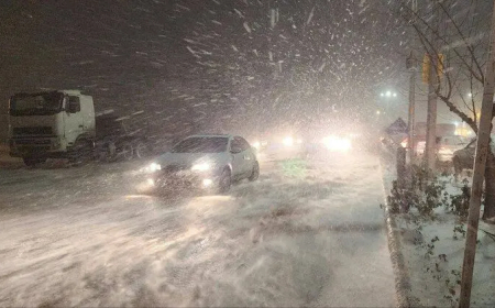 بەفربارین ٢٧ پارێزگای ئێرانی کردە پشوو