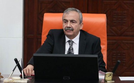 سرری سورەیا ئۆندەر: پێشنیازەکانی هەرێمی کوردستان زۆر گرنگن بۆ ئاشتی