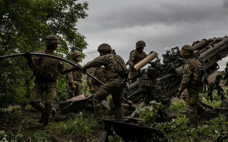 ئەمریکا هەموو هاوکارییە سەربازییەکانی بۆ ئۆکراینا راگرت