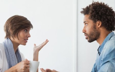 ئایا ژنان زیاتر لە پیاوان قسە دەکەن؟ توێژینەوەیەک روونی دەکاتەوە