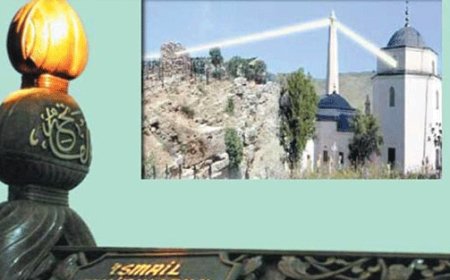 Li Tîloyê Bûyera Ronahiya Rojê ya Dîrokî