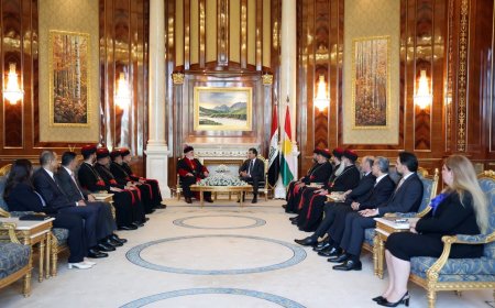 سه‌رۆك نێچيرڤان بارزانى له‌گه‌ڵ پاتريارك و مه‌ترانه‌كانى كه‌نيسه‌ى ڕۆژهه‌ڵاتيى ئاشوورى كۆبووه‌وه‌