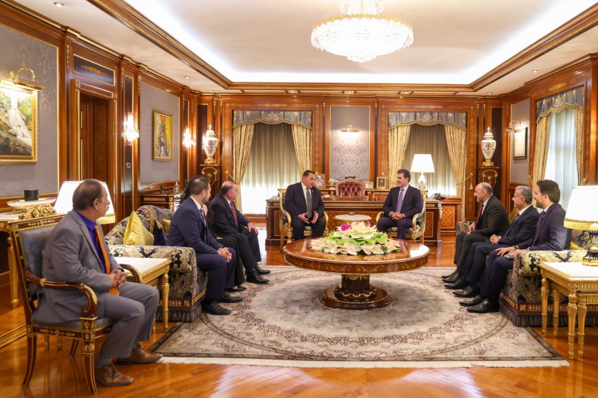 Serok Nêçîrvan Barzanî Bi Şandekî Aşûriyên Amerîkayê re Civiya