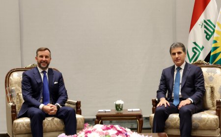 سه‌رۆك نێچيرڤان بارزانى و باڵيۆزى ئيتاڵيا په‌يوه‌ندييه‌كان تاوتوێ ده‌كه‌ن