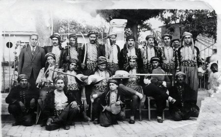 Hunermendên Kurd Di Sala 1937 li Moskowê