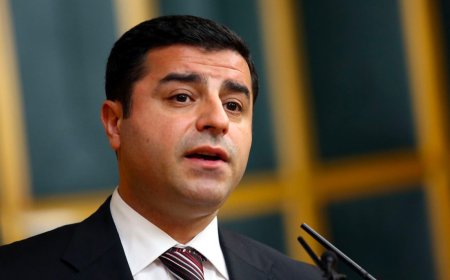 رۆژنامەڤانێکی دیاری تورکیا: دەرگای ئازادبوون بۆ دەمیرتاش کرایەوە