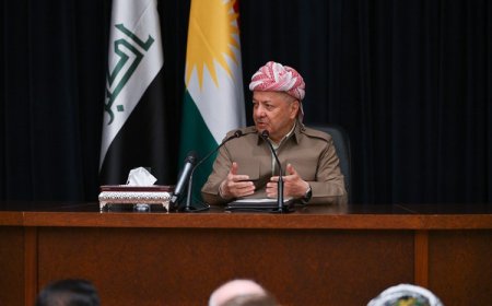 Serok Barzanî Li Gel Berpirs û Kadroyên Şaxa Şeşemîn a Ewropayê ya PDK'ê Civiya