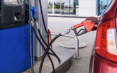 عێراق هاوردەکردنی بەنزین رادەگرێ؛ "دوایین کەشتی دەگاتە بەندەرەکان"