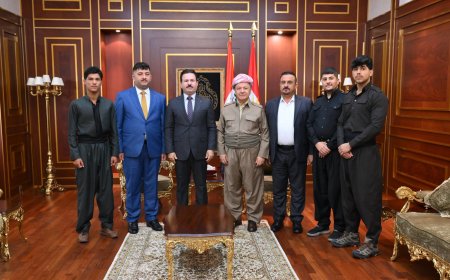 Serok Barzanî Pêşwaziyê li Çend Ciwanên Duzxurmatû yê Kir