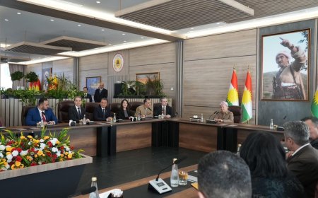 Serok Barzanî digel Konfederasyona Revenda Kurdistanê civiya û tekezî li ser yekrêziya Kurdan kir.