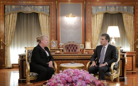 سه‌رۆك نێچيرڤان بارزانى پێشوازيى له‌ باڵيۆزى هۆڵه‌ندا كرد