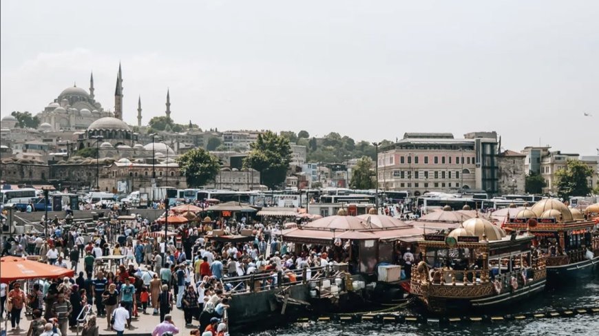 گەشتیارانی عێراق و باشووری کوردستان پێشەنگی لیستی ئەیلوولی تورکیایان گرتووە