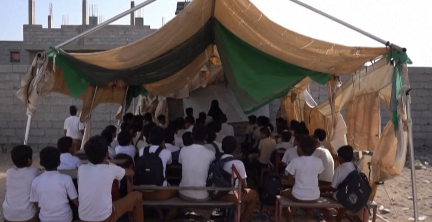 قوتابخانەکانی یەمەن بەدەست قەرەباڵخی و نەبوونییەوە دەناڵێنن