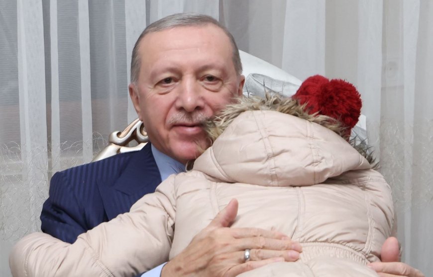 ئەردۆغان کلیلی 350 هەزارەمین یەکەی نیشتەجێبوونی رادەستی زیانبەرکەوتووانی بوومەلەرزە کرد