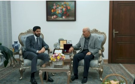 Îdrîs Nêçîrvan Barzanî Serdana Zanyarê Kurd Dr. Reşad Mîran Kir