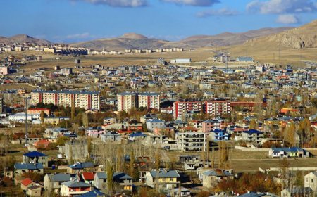 لە پێنج ساڵدا زیاتر لە 300 هەزار کەس لە پارێزگای وان کۆچیان کردووە