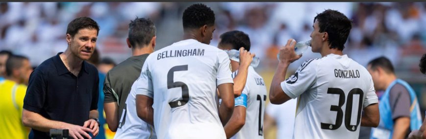 ڤینیسیۆس لە ژووری جلگۆڕینی ریالدا حزبێکی تایبەت بەخۆی دروستکردووە