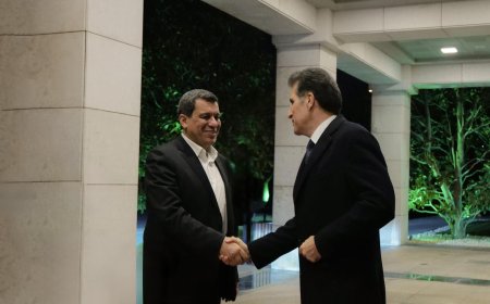 Serok Nêçîrvan Barzanî Ligel Fermandarê HSDê û Serokê ENKSê Civiya