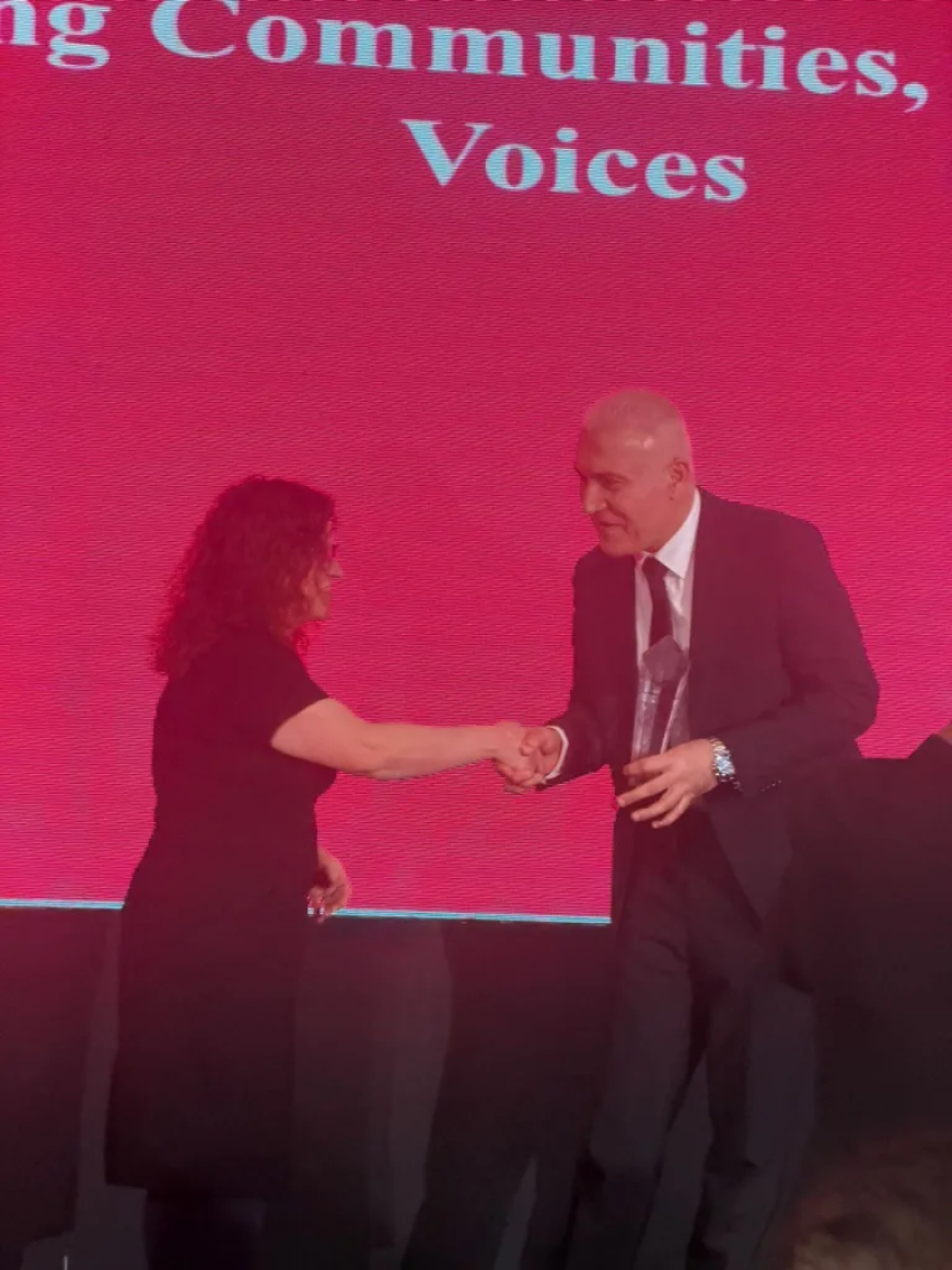 Li Londonê Dezgeha Xêrxwazî ya Barzanî Hate Xelat Kirin