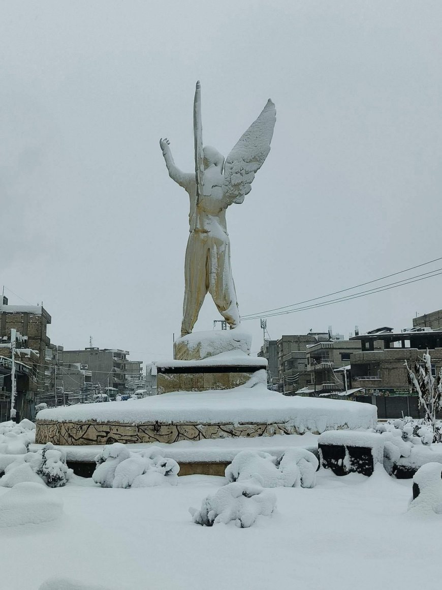 هاوارێک لە خەڵکی کۆبانێوە؛' بەفر و سەرمایە و سووتەمەنی، نان و ئاو نەماوە'