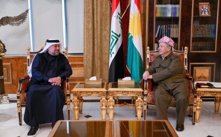 سەرۆک بارزانی پێشوازی لە شێخ خەمیس خەنجەر دەکات