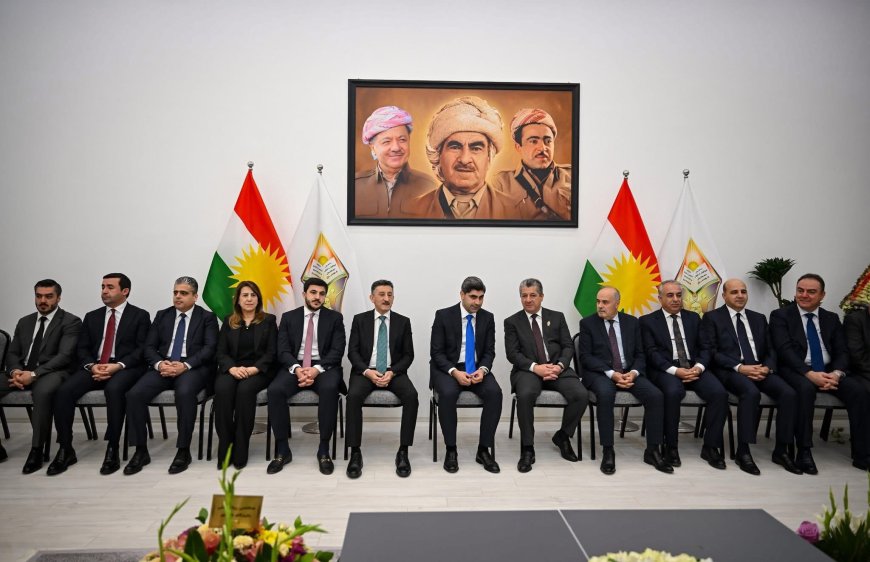 *مەسرور بارزانی جێگری سەرۆکی پارتی سەردانی مەکتەبی سکرتاریەتی یەکێتیی قوتابیان و لاوانی دیموکراتی کوردستان دەکات*