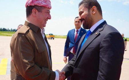 ساتی پێشوازیی مەسرور بارزانی، سەرۆکوەزیرانی هەرێمی کوردستان لە عەلی زەیدی، سەرۆکوەزیرانی راسپێردراوی عێراق لە هەولێر
