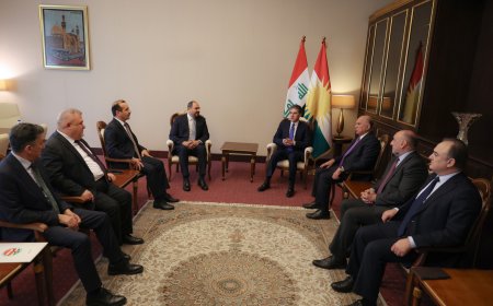 Serok Nêçîrvan Barzanî bi parlementerên Krîstiyan re civiya