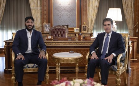 Serok Nêçîrvan Barzanî destxweşiyê li palewanê navdewletî Namo Fazil kir
